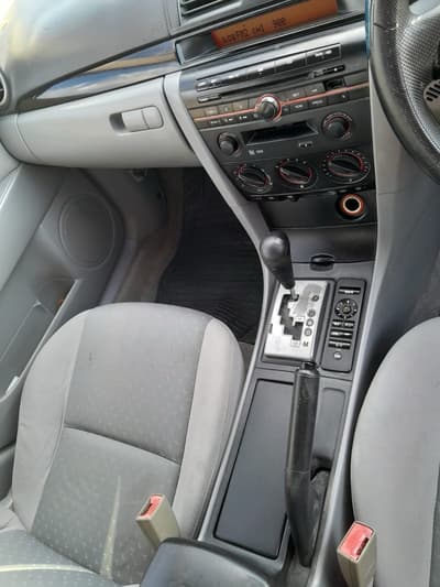 Mazda Axela — 5