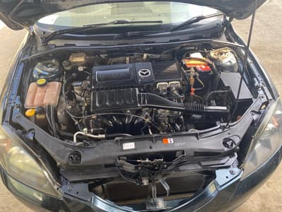 Mazda Axela — 6