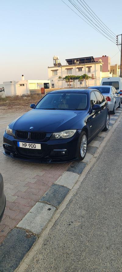 BMW 320i — 1