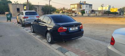 BMW 320i — 3