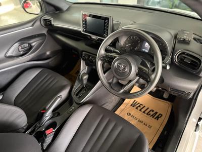 Toyota Yaris — 6