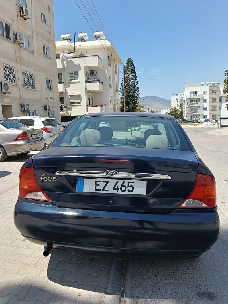 Ford Focus — 3