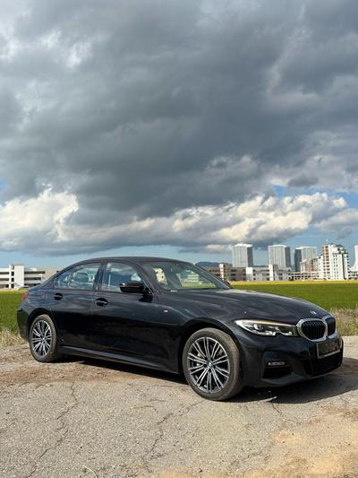 BMW 330e — 2