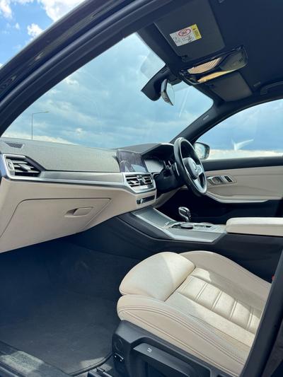 BMW 330e — 8