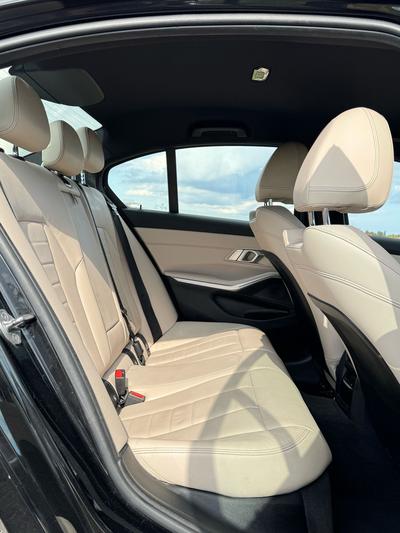 BMW 330e — 9