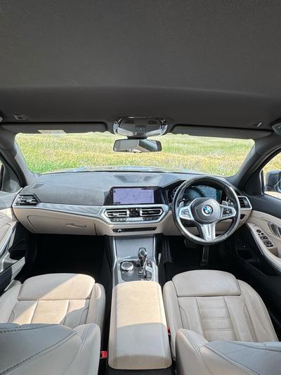 BMW 330e — 10