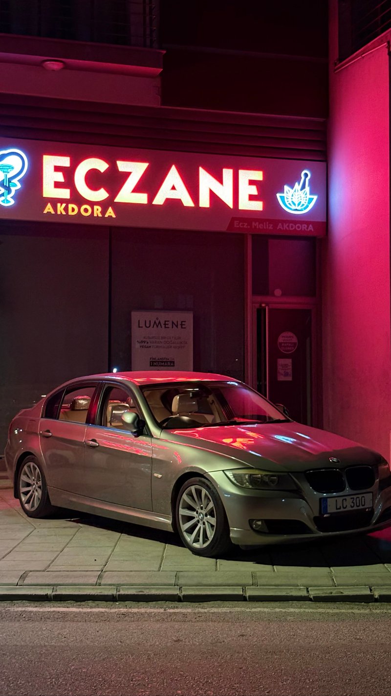 BMW 318i
