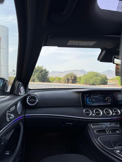 Mercedes-Benz E 300d — 7