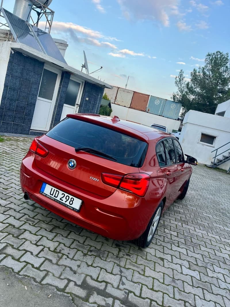 BMW 118i — 1/7