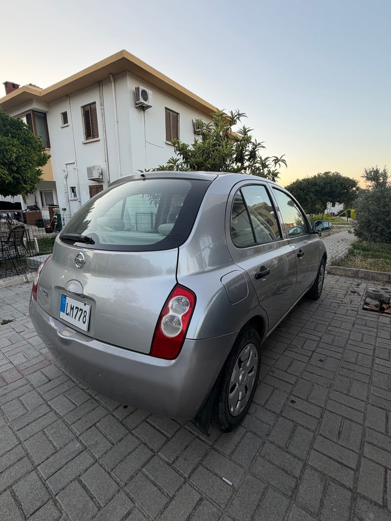 Nissan March — 2