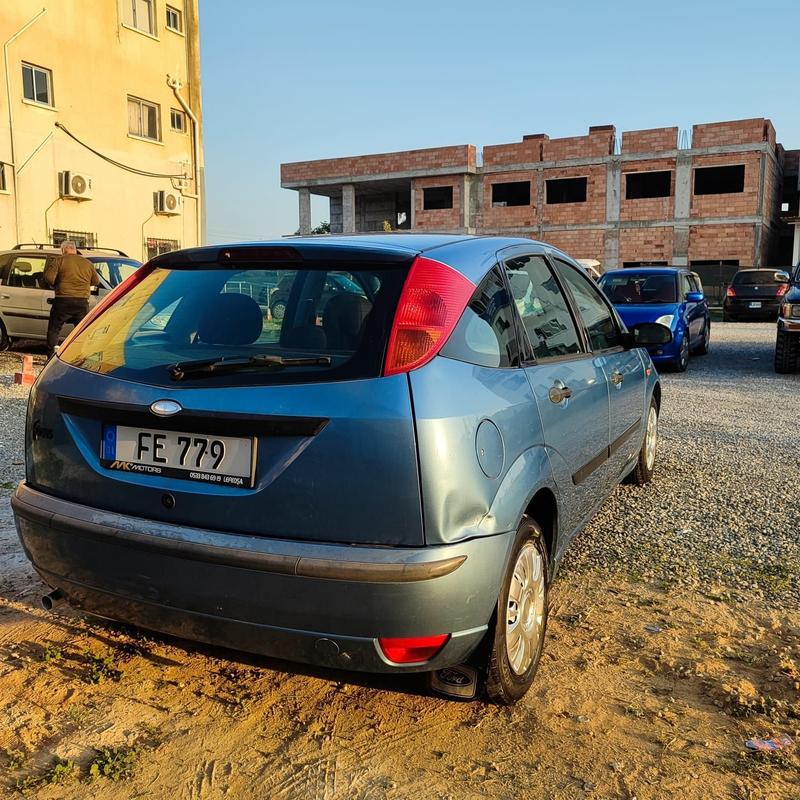 Ford Focus — 1/3