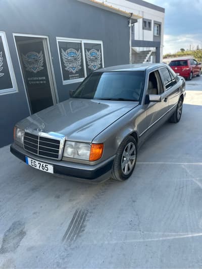 1986 Mercedes-Benz 250 D