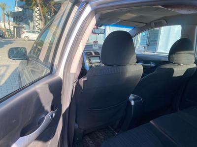 Toyota Auris — 9