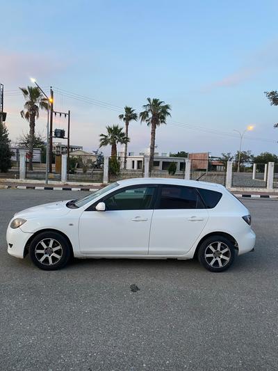 Mazda Axela — 6