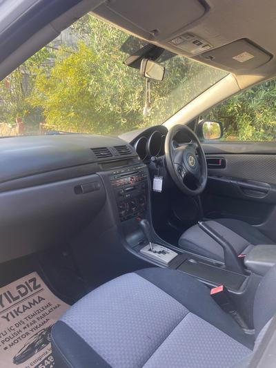 Mazda Axela — 8