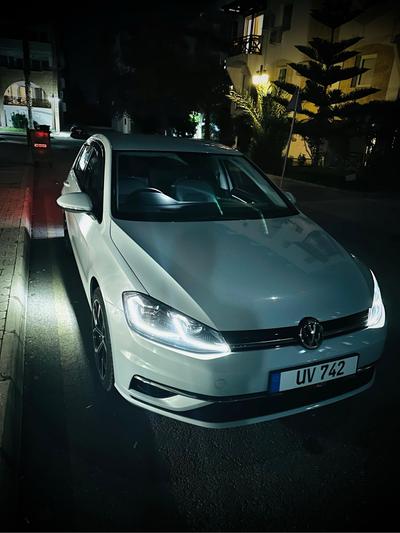 Volkswagen Golf — 2
