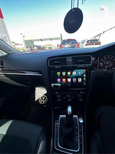 Volkswagen Golf — 8