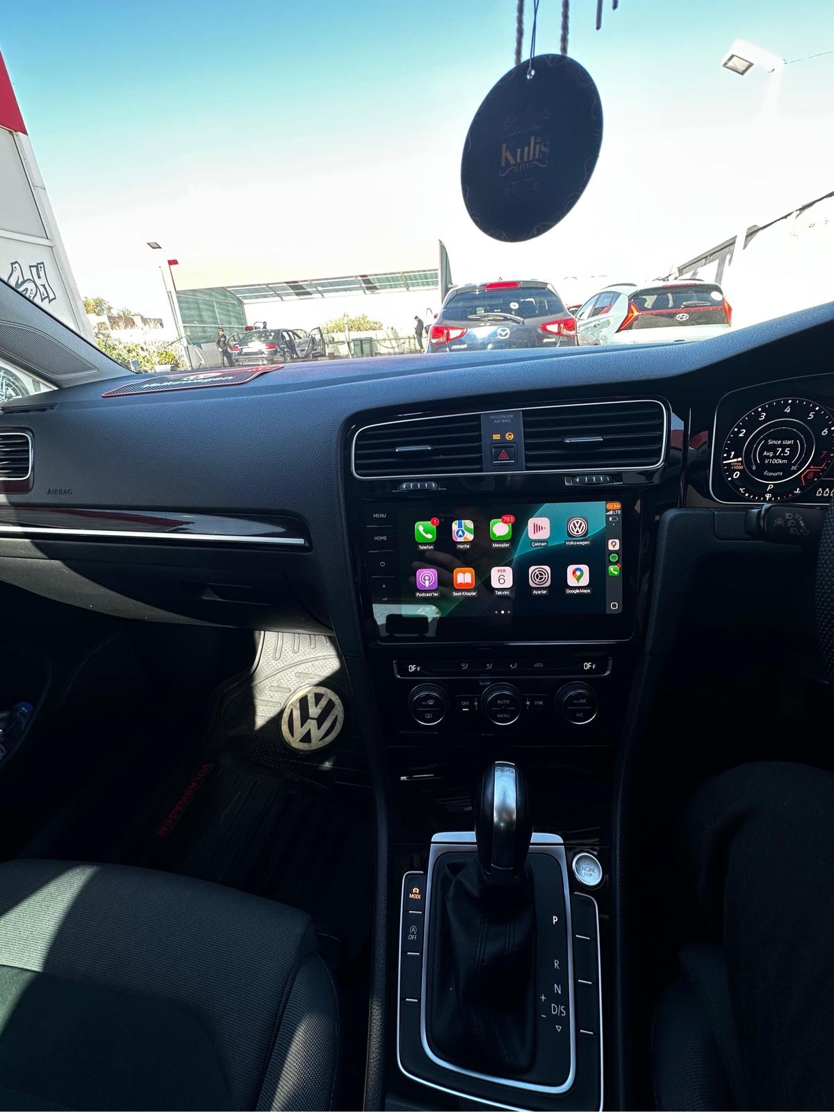 2018 Volkswagen Golf 8