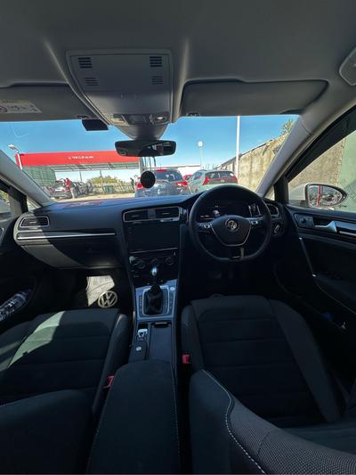 Volkswagen Golf — 9