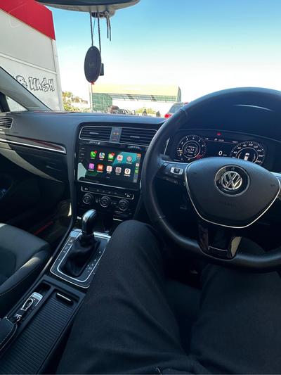 Volkswagen Golf — 10