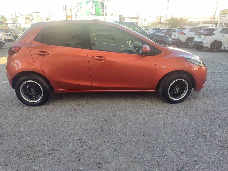 Mazda 2 — 1