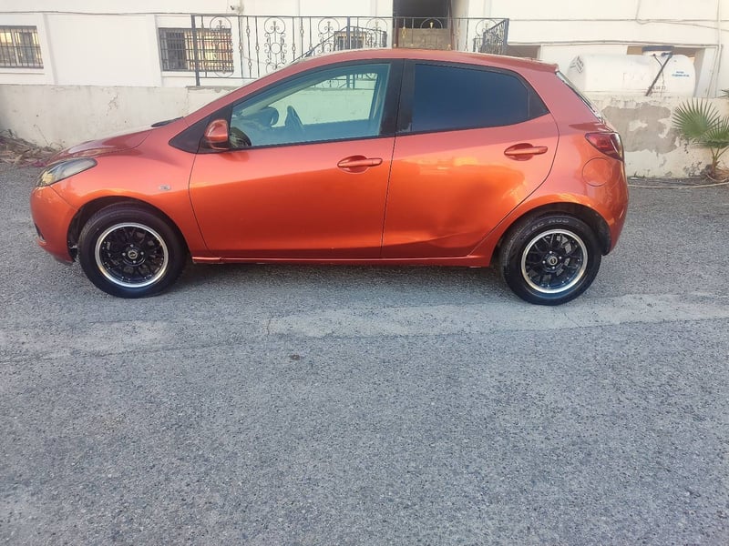 Mazda 2 — 3