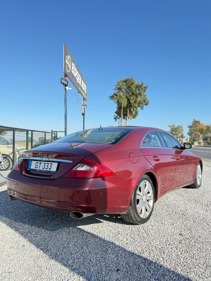 Mercedes-Benz CLS 350 — 1/8