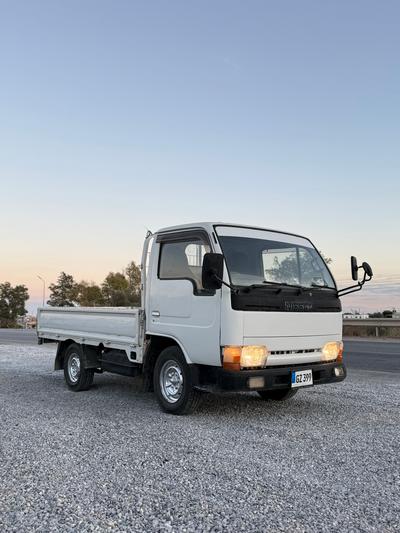 Nissan Atlas — 1