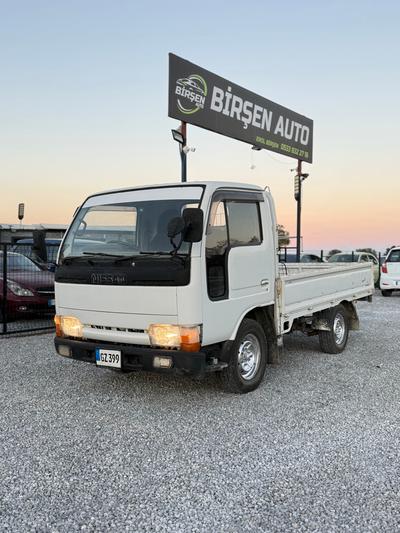 Nissan Atlas — 5