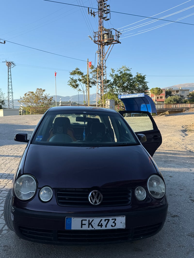 Volkswagen Polo — 2