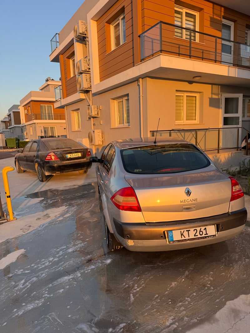 Renault Megane — 3