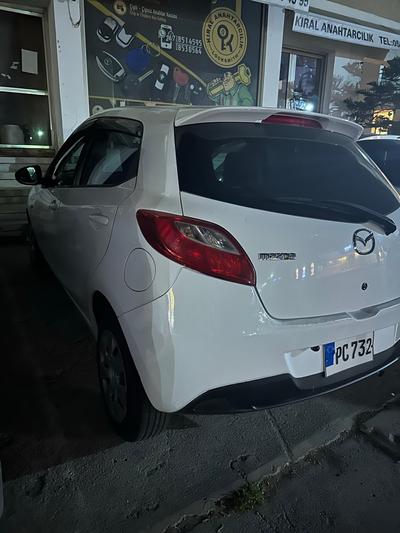Mazda Demio — 1