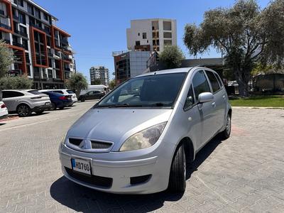 Mitsubishi Colt — 2