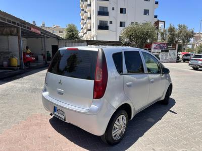 Mitsubishi Colt — 3