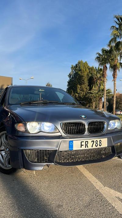 2004 BMW 318i