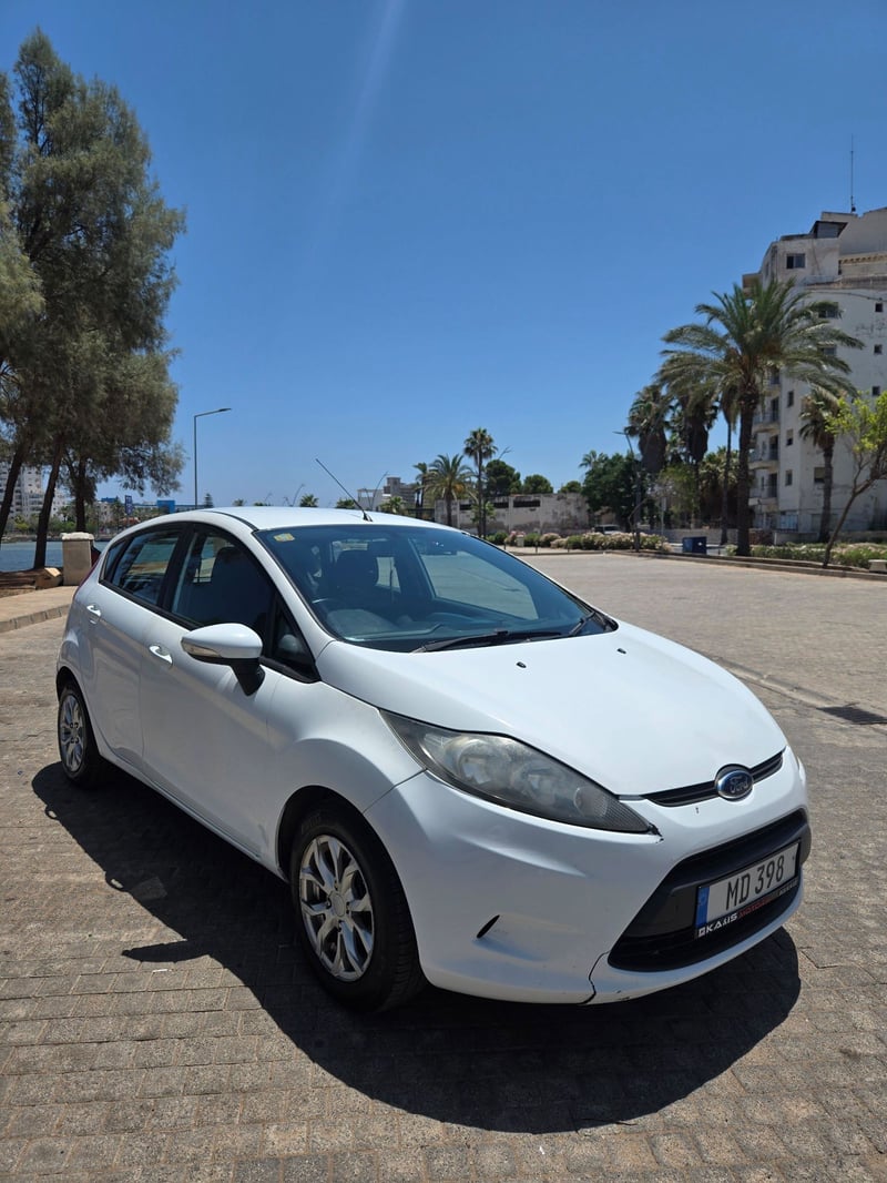 Ford Fiesta — 1