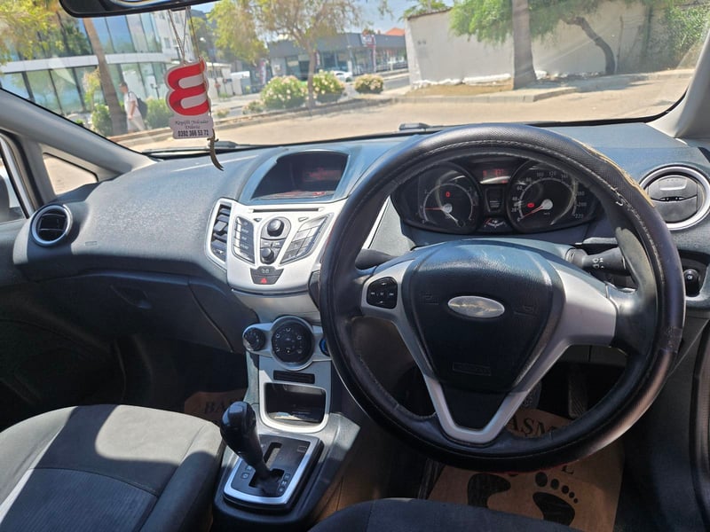 Ford Fiesta — 7