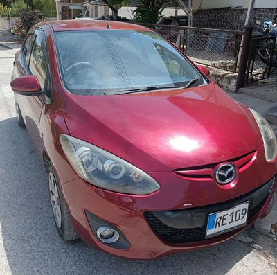 Mazda Demio — 3