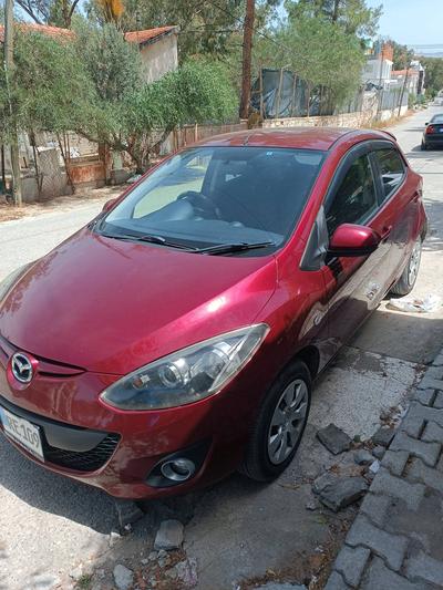 Mazda Demio — 4