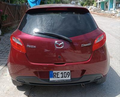 Mazda Demio — 6