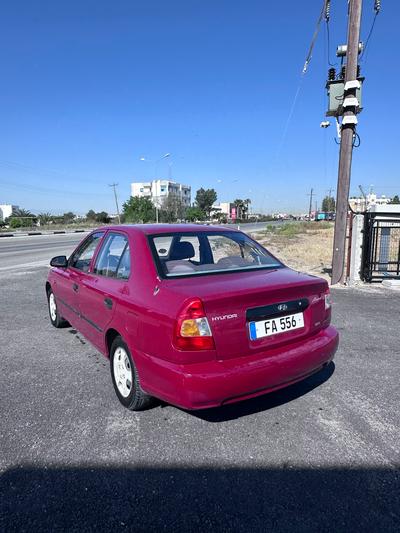 Hyundai Accent — 2