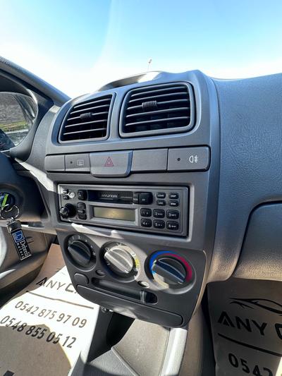 Hyundai Accent — 8