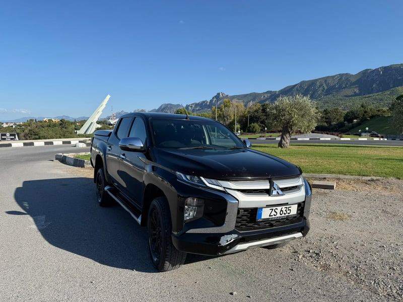 Mitsubishi L200 — 1