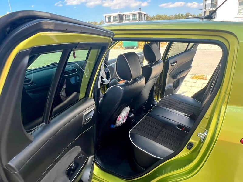 Suzuki Swift — 8