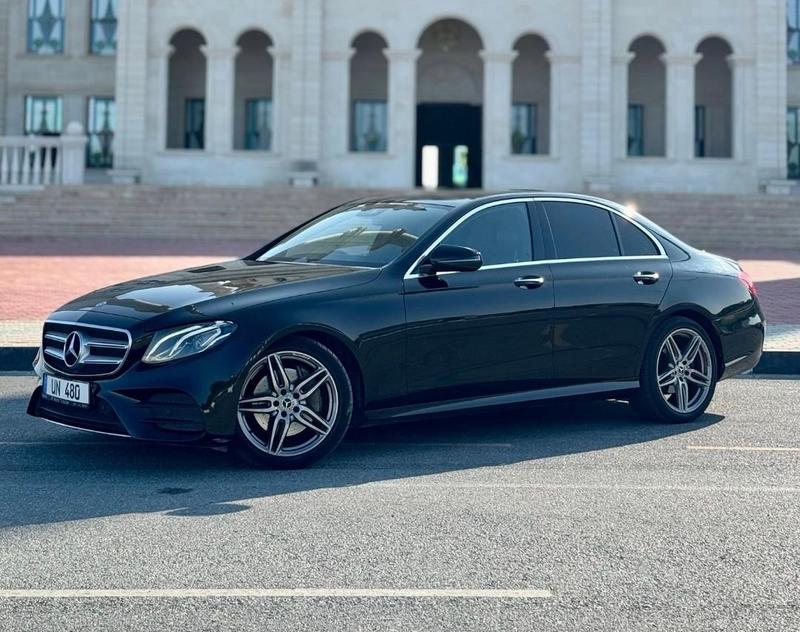 Mercedes-Benz E 220d — 1/10