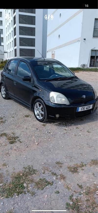 Toyota Vitz — 3