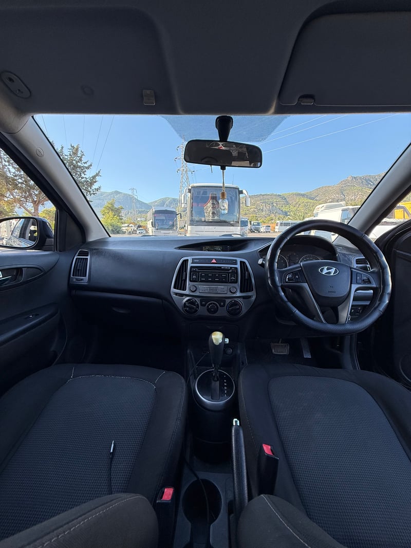 Hyundai i20 — 8