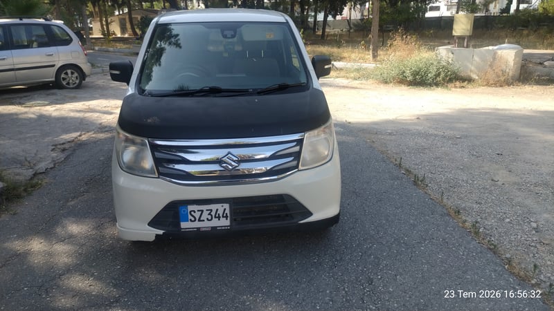 Suzuki Wagon R — 1/9