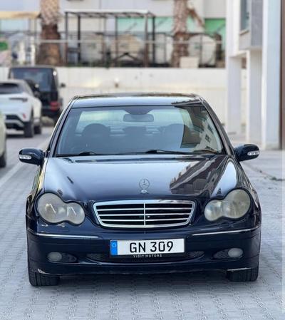 Mercedes-Benz C 220 — 3