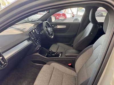 Volvo XC40 — 8